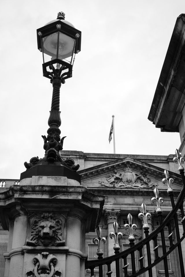 A lamp post in front of Buckingham Palace.