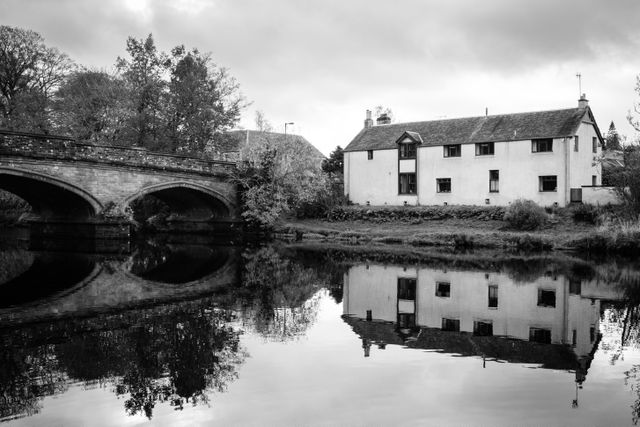 A building on the banks of the river Teith.