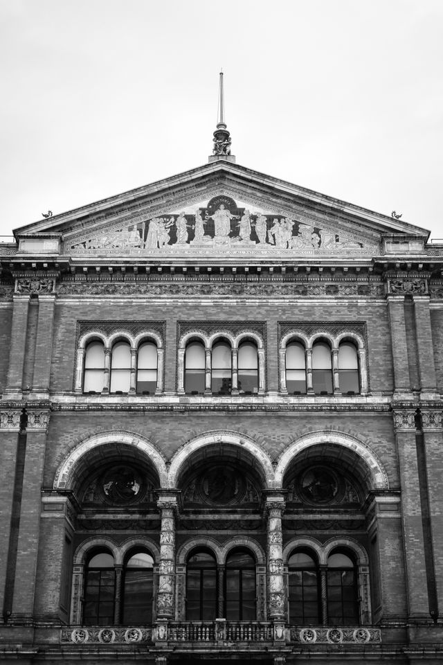 North facade of the Victoria and Albert Museum.