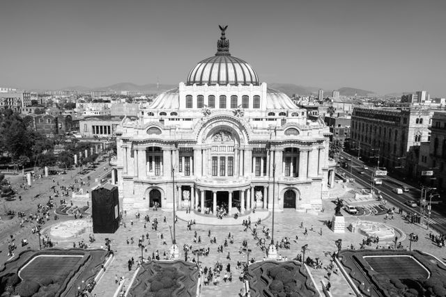 Palacio de Bellas Artes, seen from the Sears balcony.