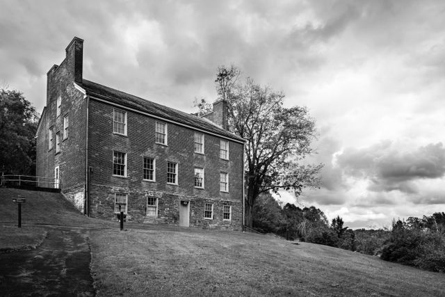 Mount Washington Tavern.