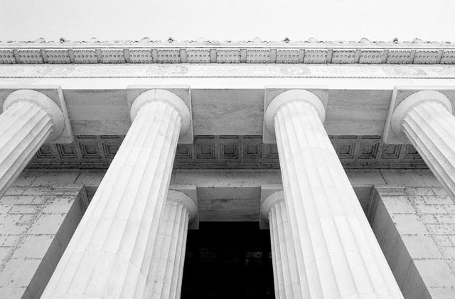 The columns of the Lincoln Memorial.