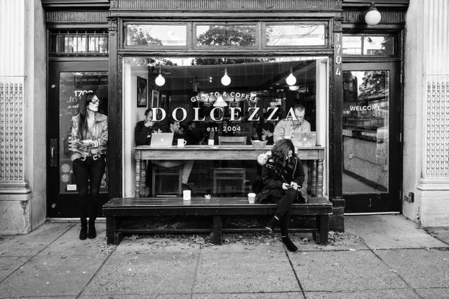 The storefront of Dolcezza on Connecticut Avenue NW.