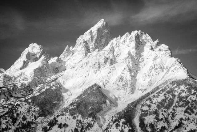 Grand Teton and neighboring mountains seen from the Snake River Overlook.