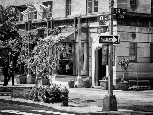 Diego’s Hair Salon on Q & 19th NW, AKA Diego D'Ambrosio Way.