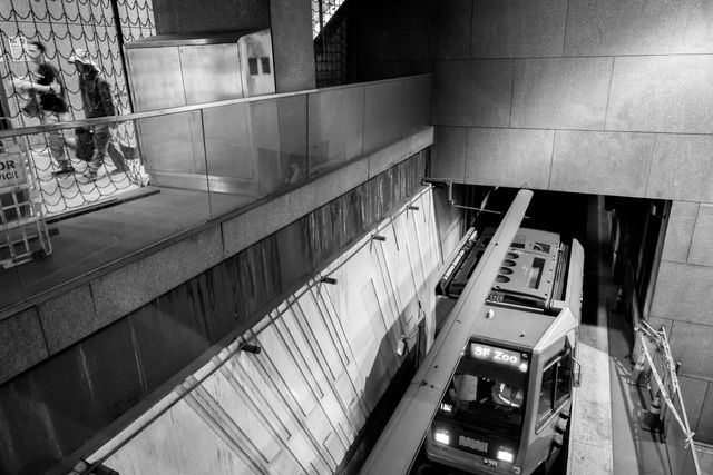 A train arriving at the Embarcadero BART station.