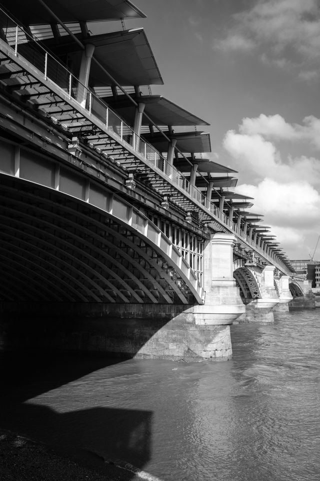 Blackfriars Railway Bridge, from the Queen's Walk.